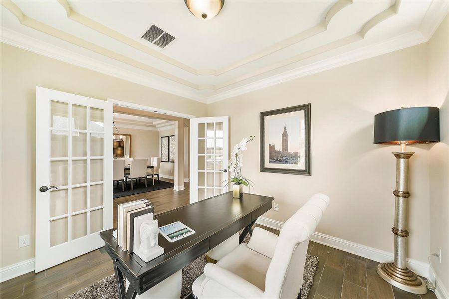 Furnished interior view inside a new home in Valencia: Hilltop Collection, Manvel (Image 8).