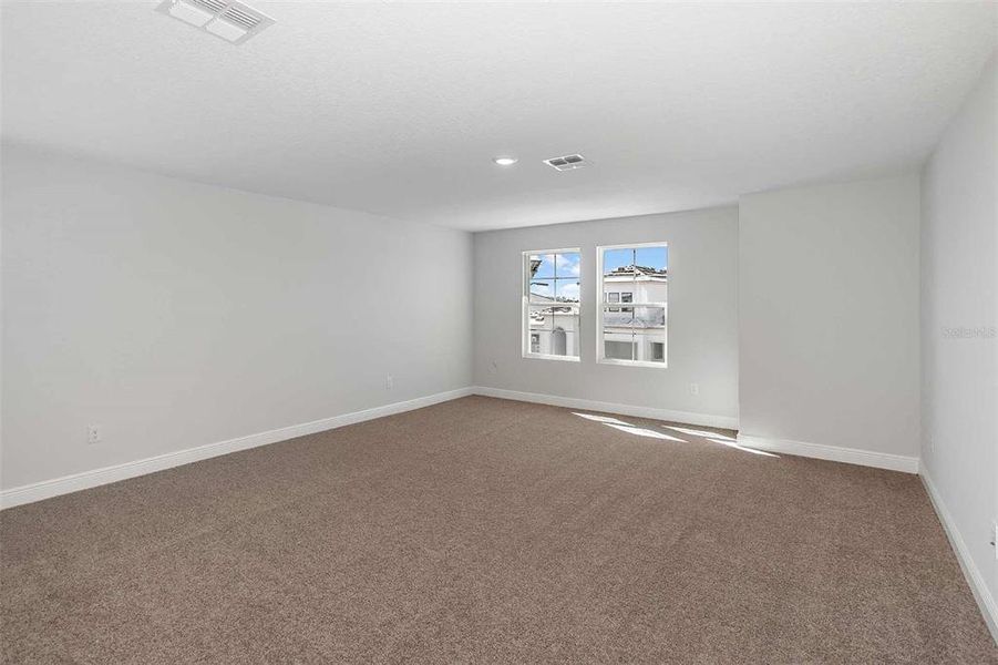 Spacious, unfurnished interior of a new home in Mirada, San Antonio (Image 11). Spacious, unfurnished interior of a new home in Mirada, San Antonio (Image 11).