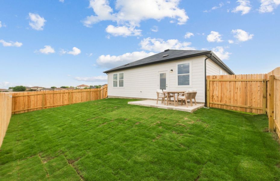 Representative exterior details of a home built from the Hewitt by Centex in Vantage, San Marcos (Image 31).