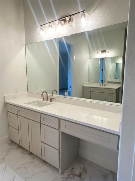 Furnished interior view inside a new home in , Weatherford (Image 10).