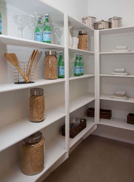 Representative interior finishes for a home built from the Dunlay by Pulte Homes in Davis Ranch, San Antonio (Image 14).