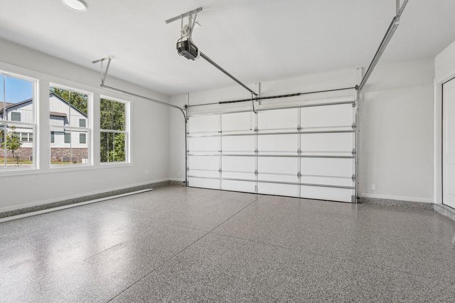 Spacious, unfurnished interior of a new home in Arden on Lanier, Cumming (Image 22).