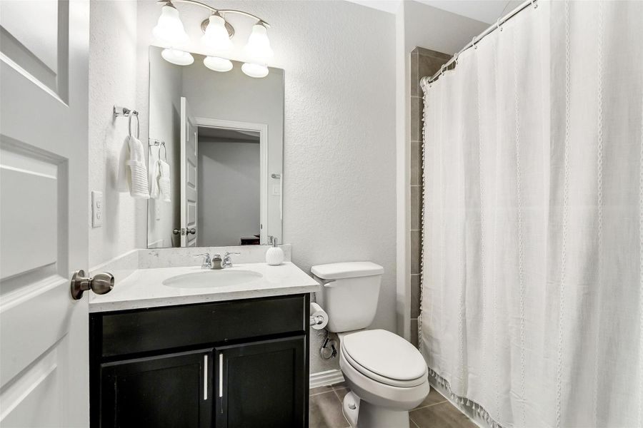 Furnished interior view inside a new home in Bridgeland Creekland Village, Cypress (Image 22). Furnished interior view inside a new home in Bridgeland Creekland Village, Cypress (Image 22).