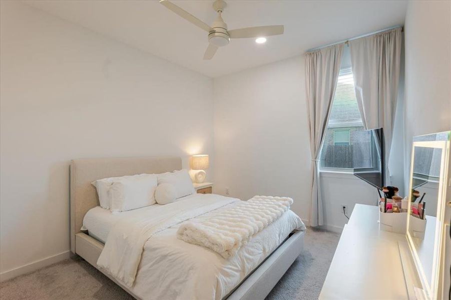 Furnished interior view inside a new home in Azle Grove, Azle (Image 13).