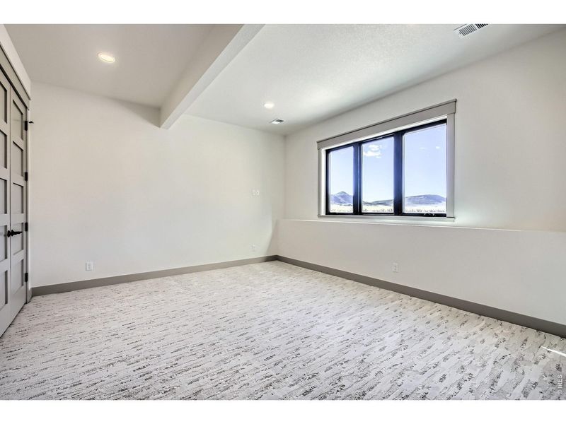 Spacious, unfurnished interior of a new home in , Greeley (Image 38).