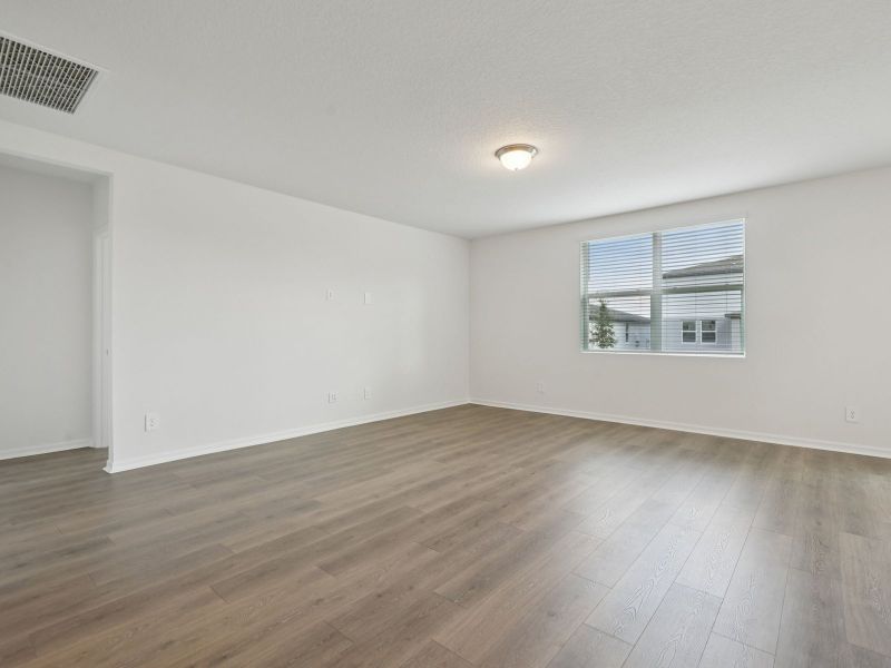 Spacious, unfurnished interior of a new home in Crosswinds - Signature Series, Haines City (Image 7). Spacious, unfurnished interior of a new home in Crosswinds - Signature Series, Haines City (Image 7).