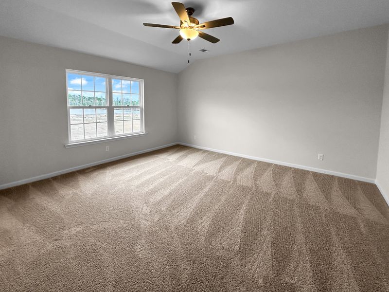 Spacious, unfurnished interior of a new home in Grand Reserve, Hinesville (Image 20).