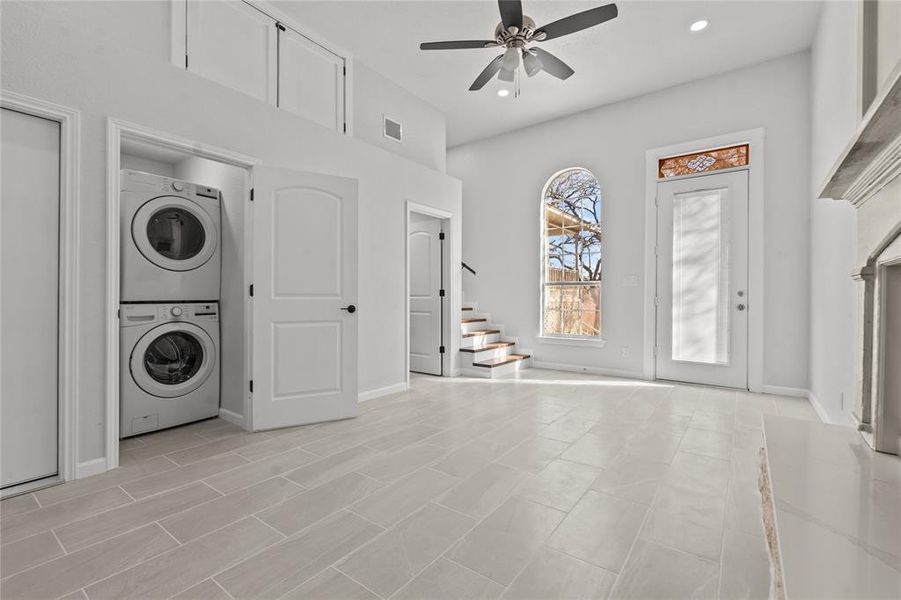 Spacious, unfurnished interior of a new home in , Weatherford (Image 18). Spacious, unfurnished interior of a new home in , Weatherford (Image 18).