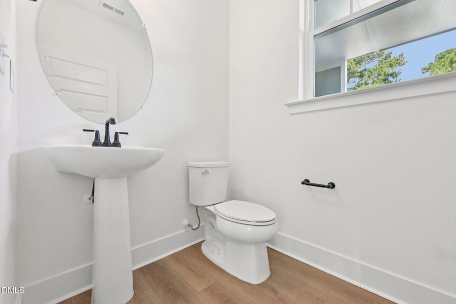 34-web-or-mls-Dunzo Dr-S1203-034