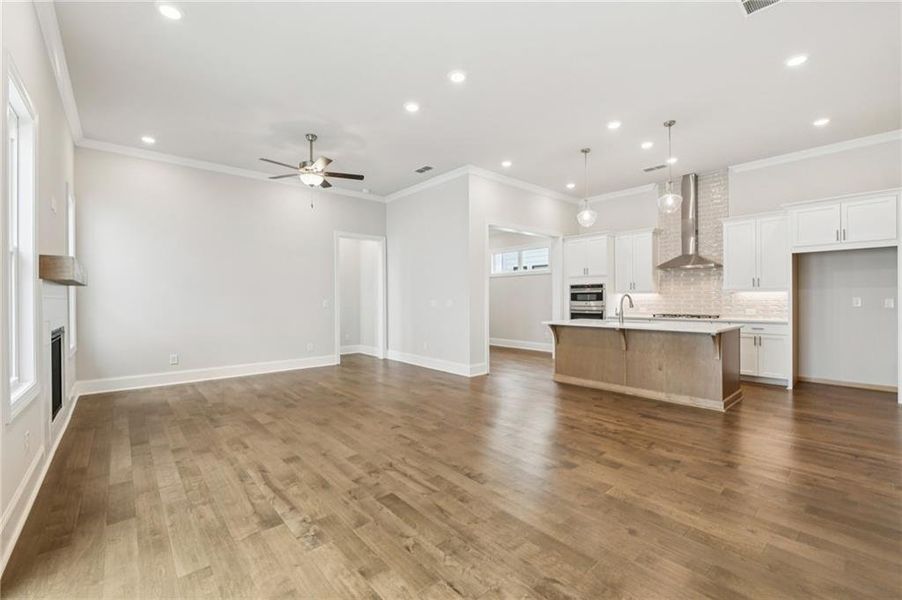 Spacious, unfurnished interior of a new home in Aberdeen, Hoschton (Image 25). Spacious, unfurnished interior of a new home in Aberdeen, Hoschton (Image 25).