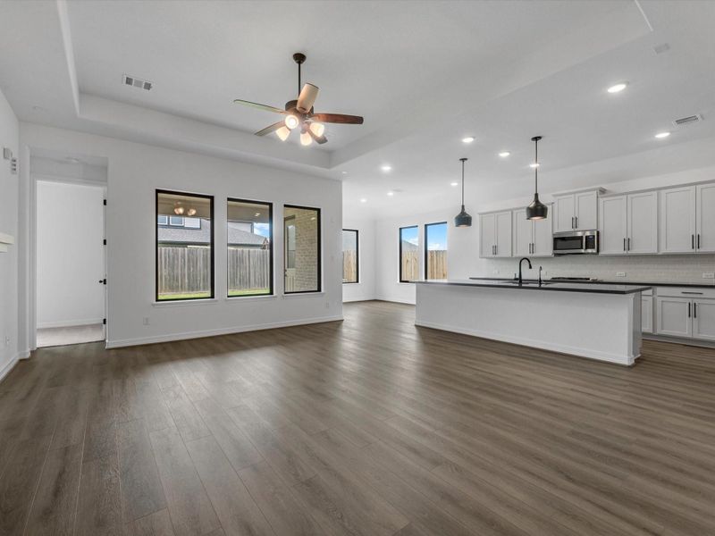 Spacious, unfurnished interior of a new home in Oakwood Estates, Waller (Image 14). Spacious, unfurnished interior of a new home in Oakwood Estates, Waller (Image 14).