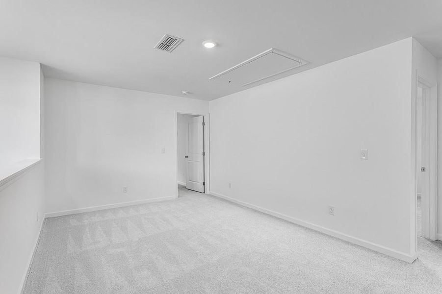 Spacious, unfurnished interior of a new home in Heritage River, Euharlee (Image 14).