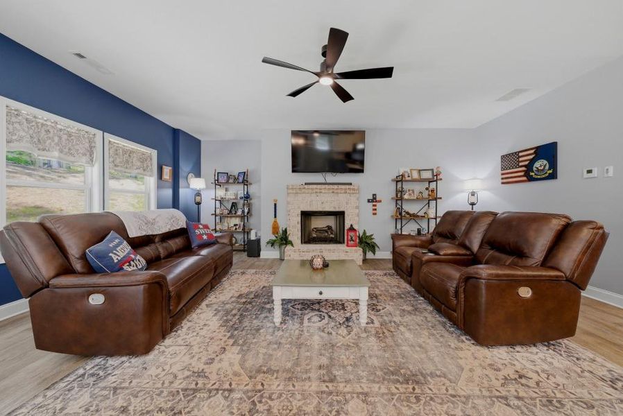 Furnished interior view inside a new home in , Villa Rica (Image 31).