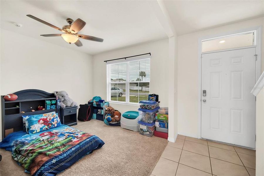 Furnished interior view inside a new home in Greenbrier, Tavares (Image 16).