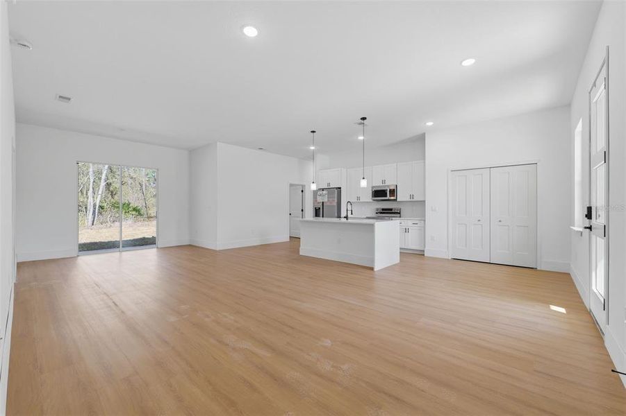 Spacious, unfurnished interior of a new home in , Citrus Springs (Image 28). Spacious, unfurnished interior of a new home in , Citrus Springs (Image 28).