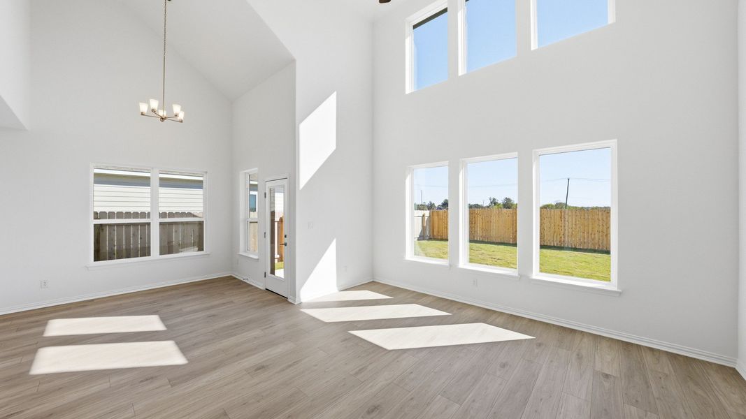 Furnished interior view inside a new home in Spring Creek, Taylor (Image 13).