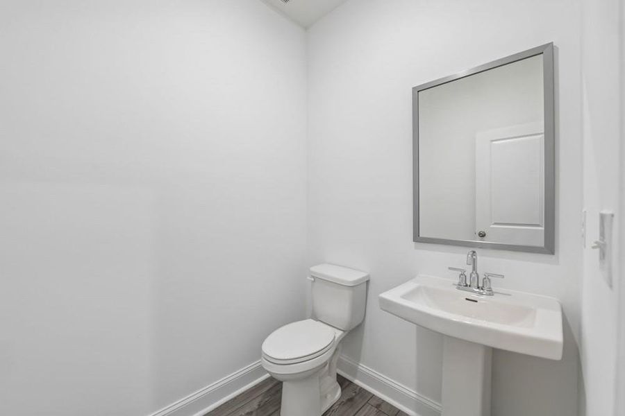 Furnished interior view inside a new home in Auburn Glen, Dacula (Image 6).