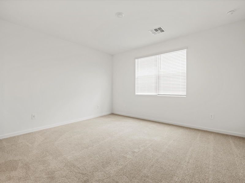 Spacious, unfurnished interior of a new home in Allure Vista Reserve Series, Buckeye (Image 10).