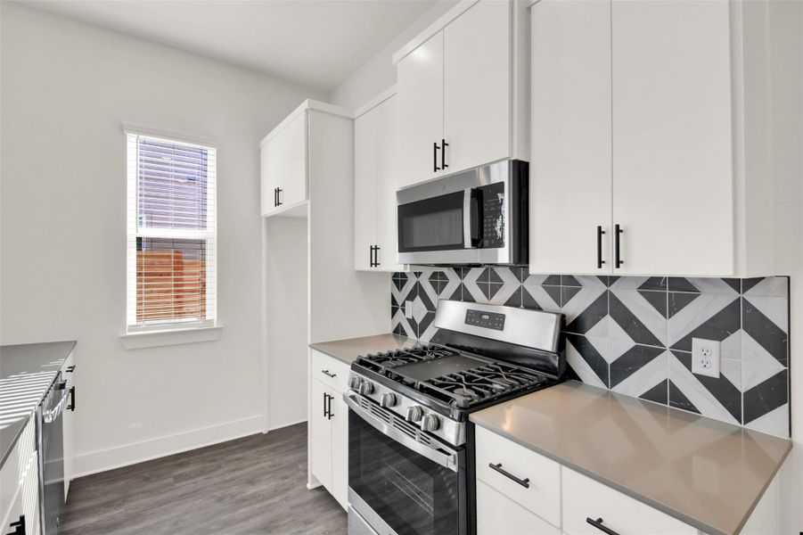 Furnished interior view inside a new home in , Austin (Image 7).