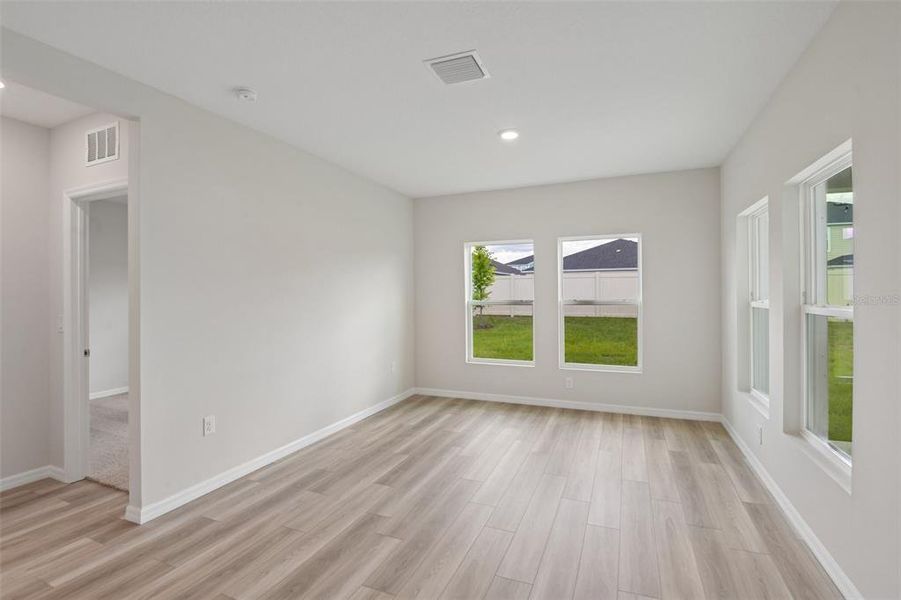 Spacious, unfurnished interior of a new home in Wynnstone, Davenport (Image 24). Spacious, unfurnished interior of a new home in Wynnstone, Davenport (Image 24).