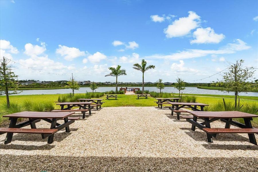 Community amenities in , Sarasota (Image 52).