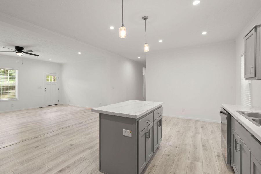 Spacious, unfurnished interior of a new home in , Cottageville (Image 17).