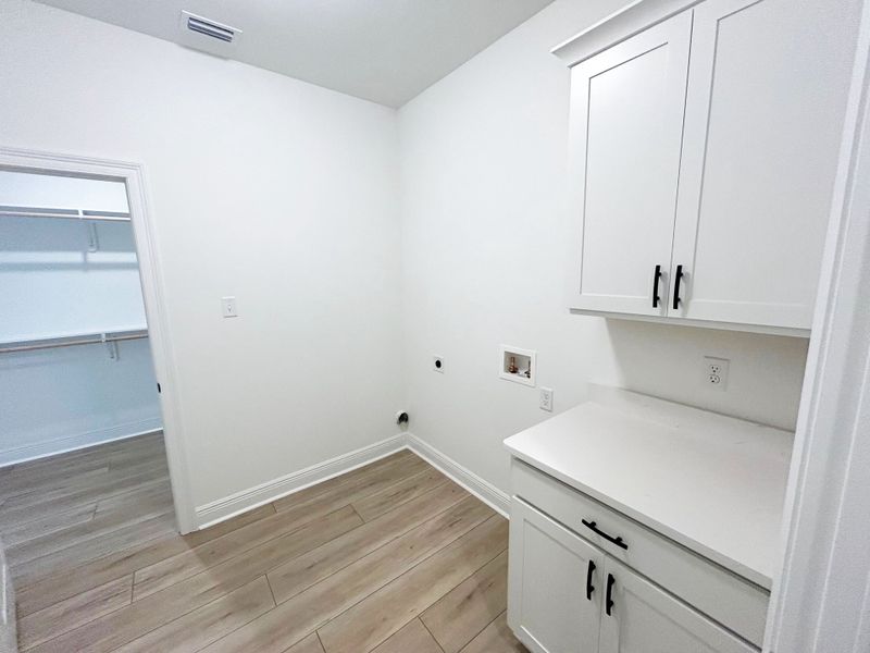 Furnished interior view inside a new home in Houston Place, Crestview (Image 7).