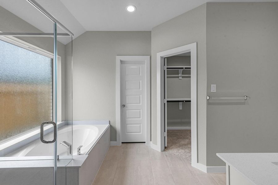 Furnished interior view inside a new home in Barton Creek Ranch, Conroe (Image 8).