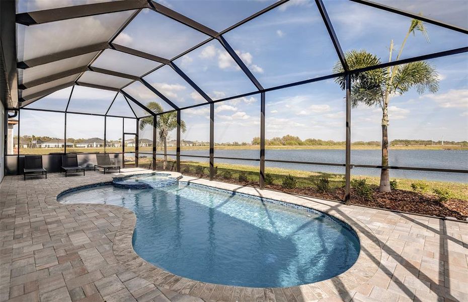 Exterior details and patio area of a home in Vida's Way, Wesley Chapel (Image 2).