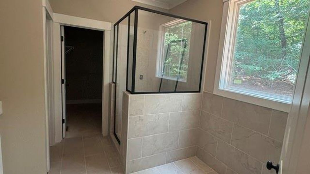 Image 22 of a home in .