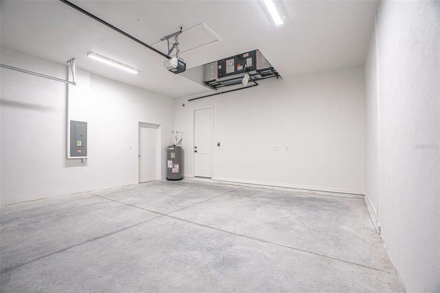 Spacious, unfurnished interior of a new home in , North Port (Image 26). Spacious, unfurnished interior of a new home in , North Port (Image 26).