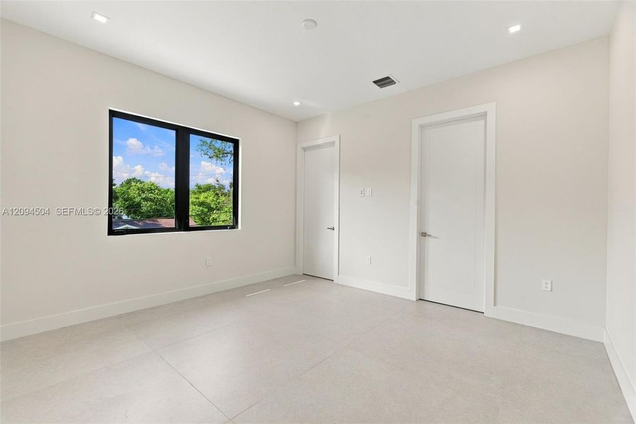 Spacious, unfurnished interior of a new home in , South Miami (Image 71).