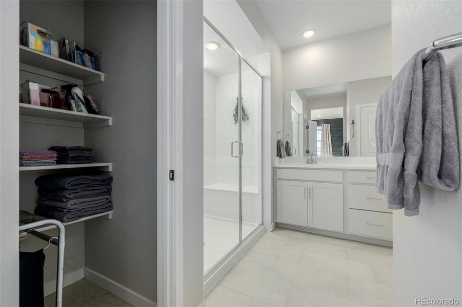 Furnished interior view inside a new home in , Aurora (Image 26).