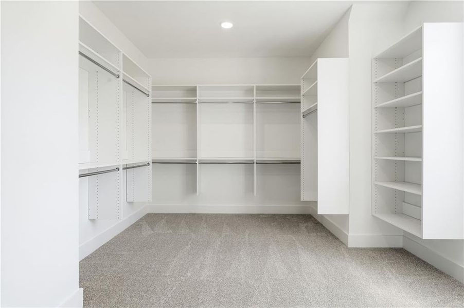 Spacious, unfurnished interior of a new home in , Marietta (Image 41).