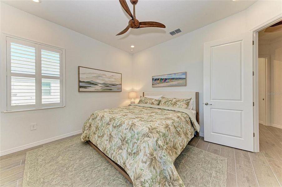 Furnished interior view inside a new home in , Venice (Image 34).