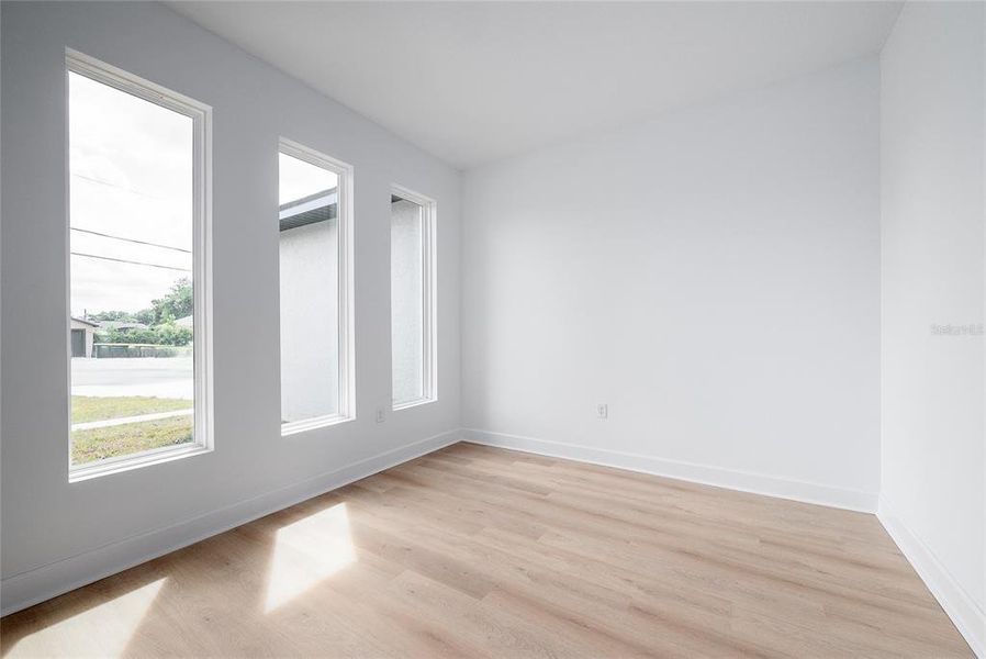 Spacious, unfurnished interior of a new home in , North Port (Image 28).