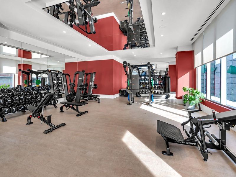 Community amenities in , Miami (Image 52).