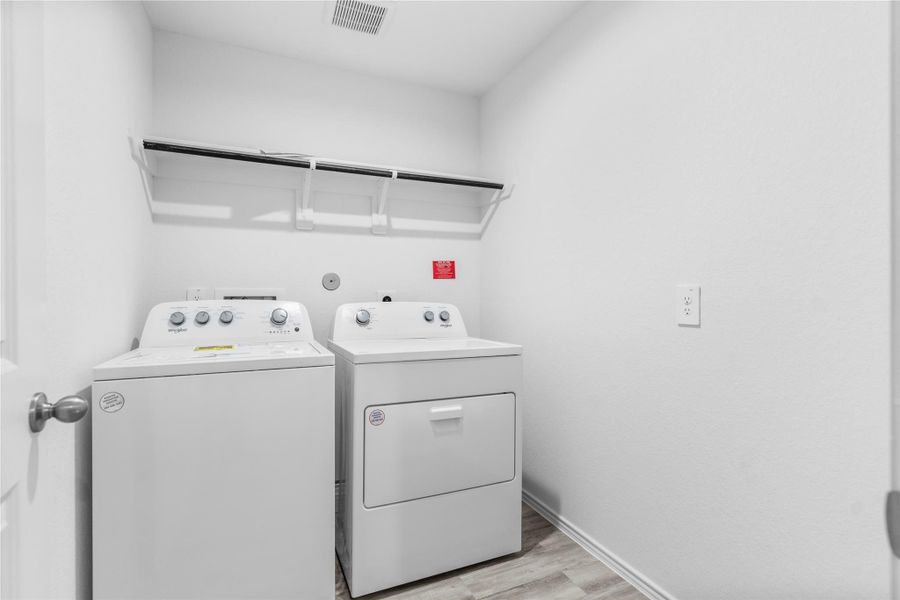 *All images, rooms measurements are approximate. All information, including pricing, is subject to change.