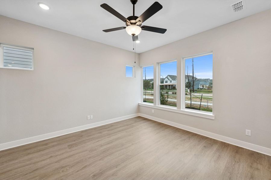 Spacious, unfurnished interior of a new home in , Katy (Image 23).