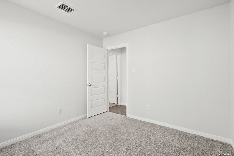 Spacious, unfurnished interior of a new home in Hunters Ranch, San Antonio (Image 21). Spacious, unfurnished interior of a new home in Hunters Ranch, San Antonio (Image 21).
