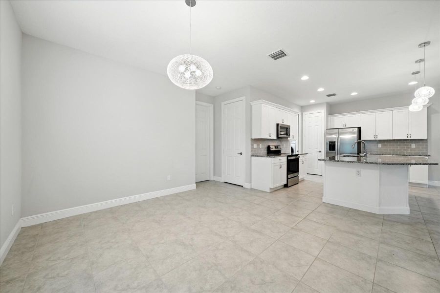 Spacious, unfurnished interior of a new home in Bella Rosa, Vero Beach (Image 16). Spacious, unfurnished interior of a new home in Bella Rosa, Vero Beach (Image 16).