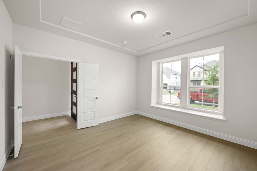 Spacious, unfurnished interior of a new home in Timberbrook, Justin (Image 23).