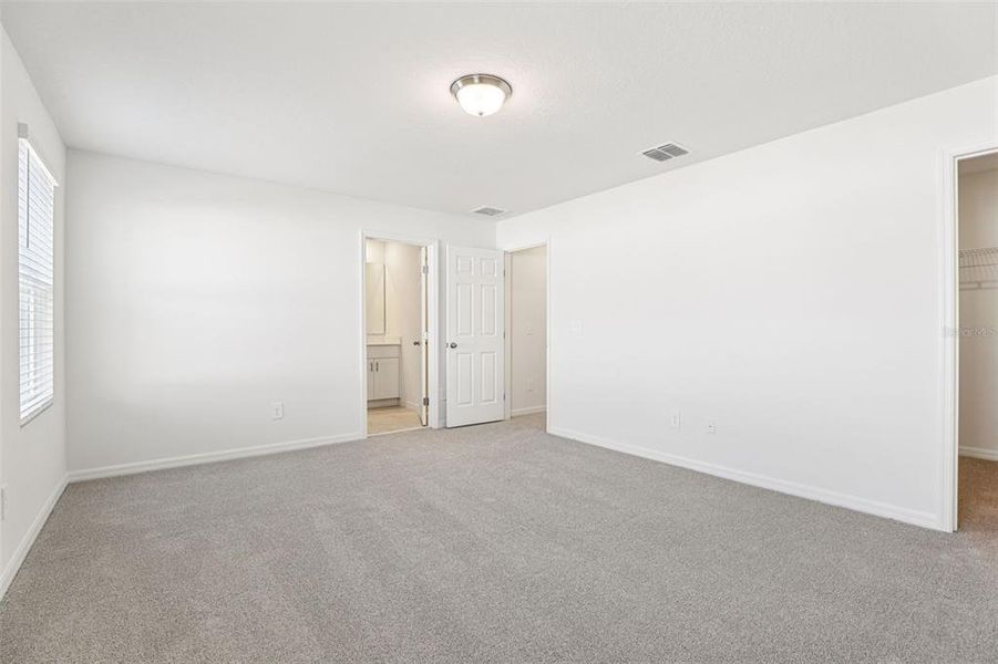 Spacious, unfurnished interior of a new home in The Meadow at Crossprairie Bungalows, St. Cloud (Image 75).