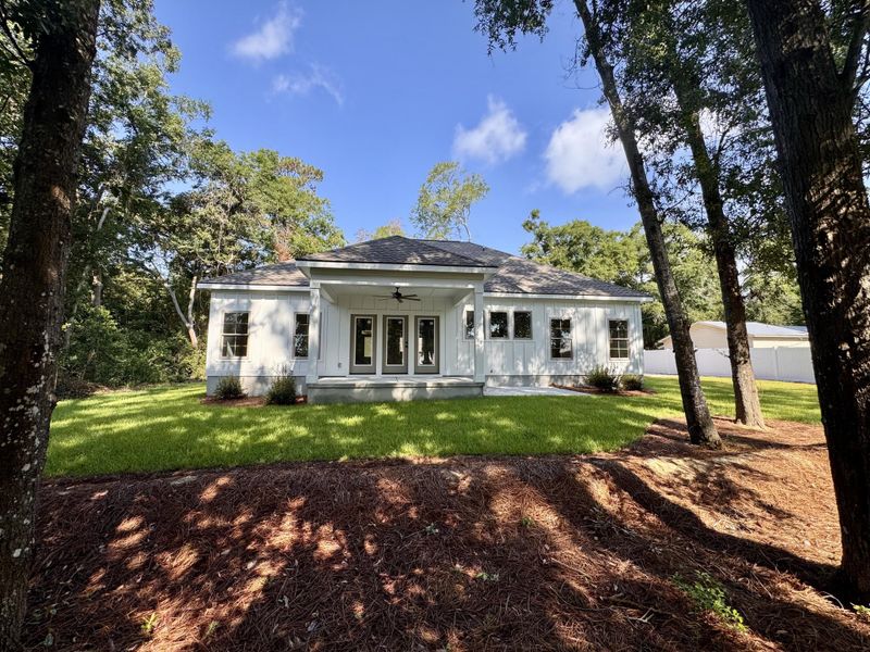 Exterior details and patio area of a home in , Pawleys Island (Image 4). Exterior details and patio area of a home in , Pawleys Island (Image 4).