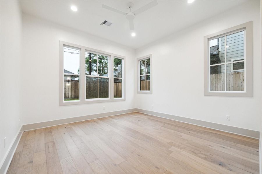 **Previous Builder Project** **Previous Builder Project**