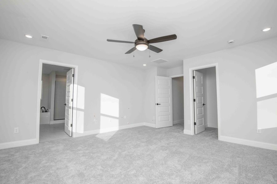 *Photo of example home. Selections and finishes may vary.