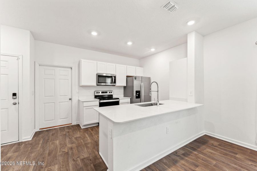 Furnished interior view inside a new home in , Middleburg (Image 5).