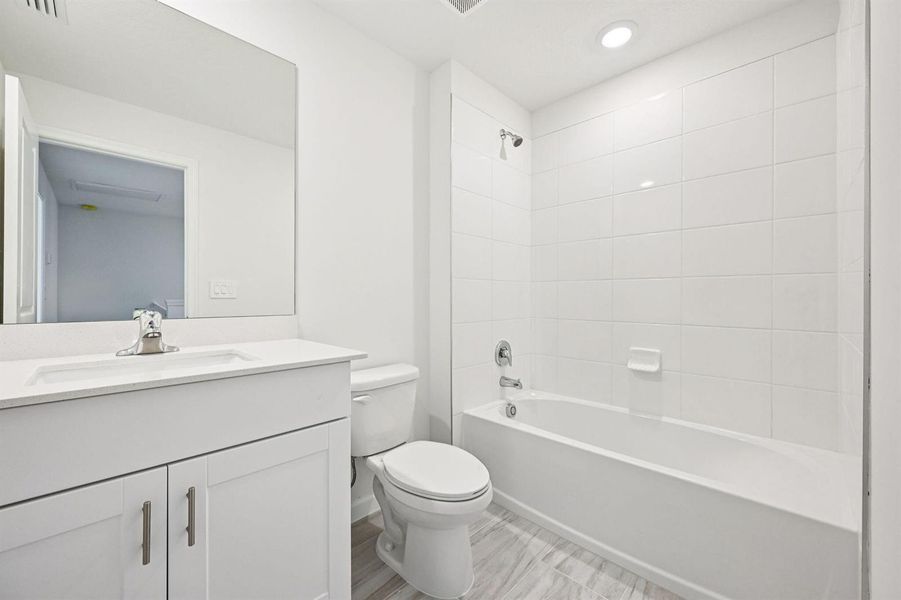 613 Salisbury Cir Fort Pierce FL (4) 613 Salisbury Cir Fort Pierce FL (4)