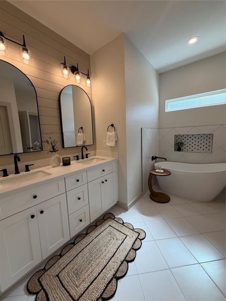 Furnished interior view inside a new home in , Houston (Image 8).