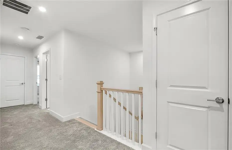 Spacious, unfurnished interior of a new home in Anderson Point Estates, McDonough (Image 20).